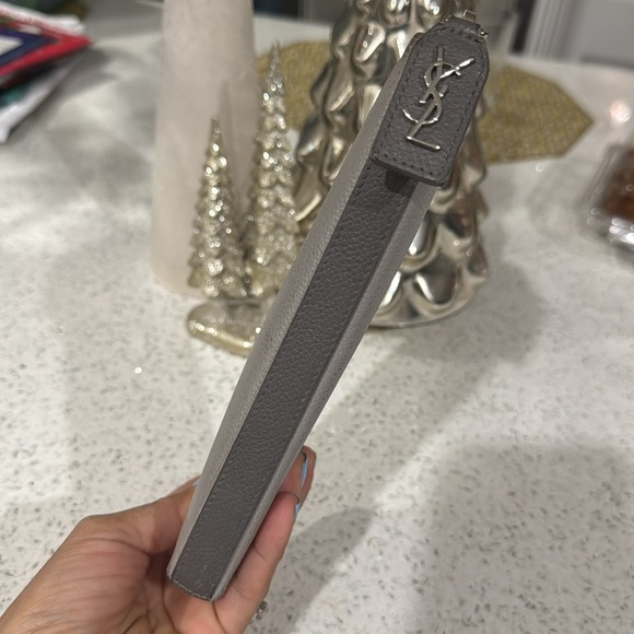 🩶SAINT LAURENT PARIS Zip Around Leather Wallet - Picture 8 of 16